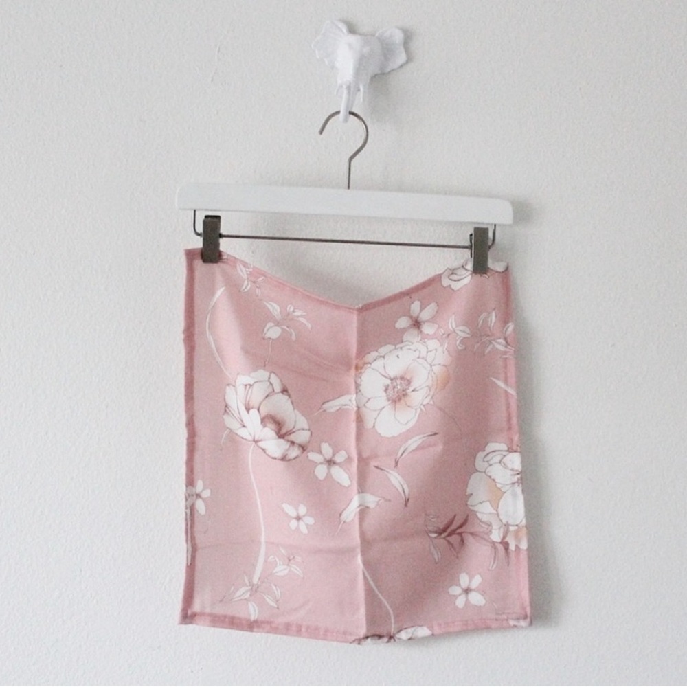 NWT Hand Crafted Floral Scarf - 3
